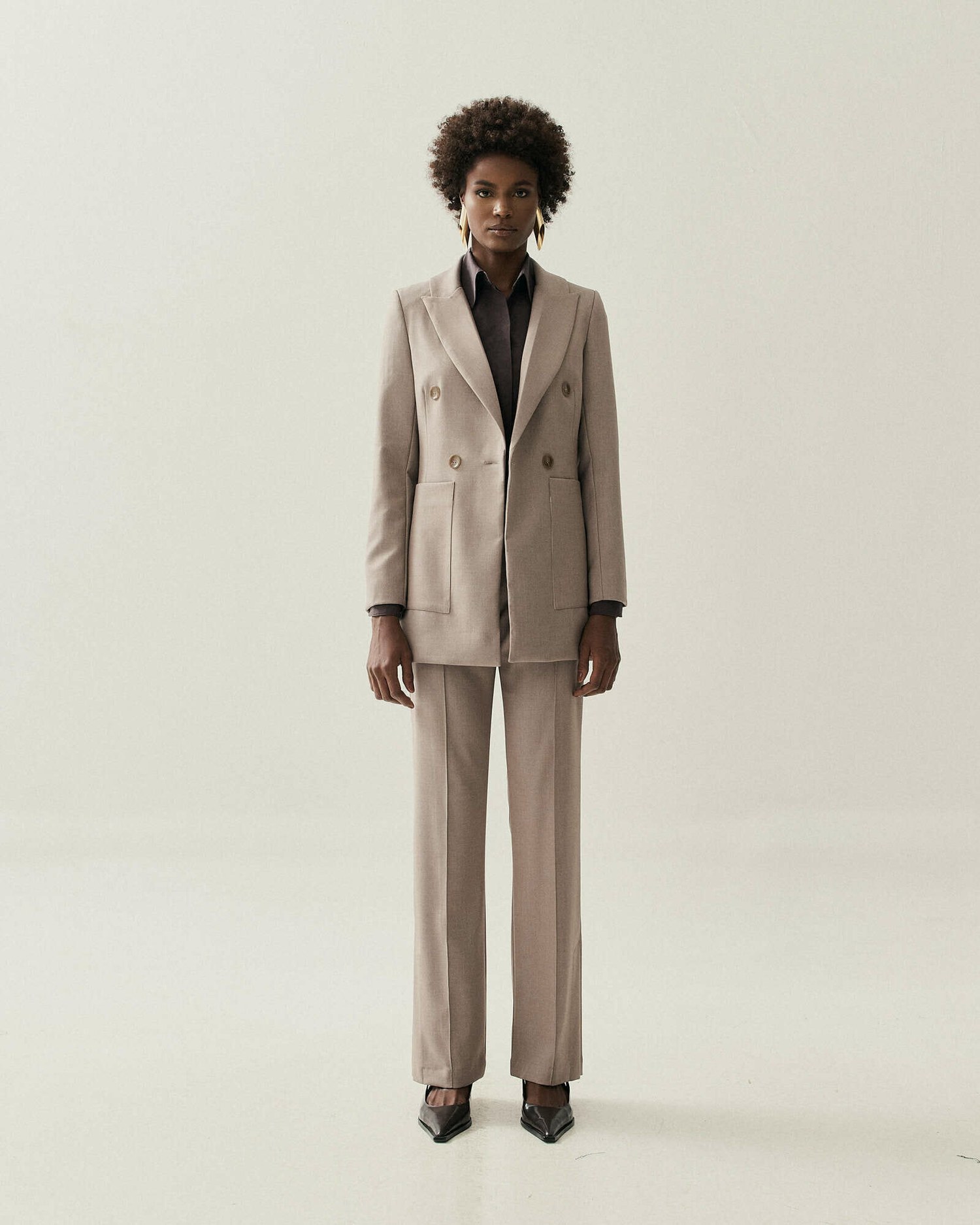 BLAZER ALONGADO BOLSO CHAPA — foto 9