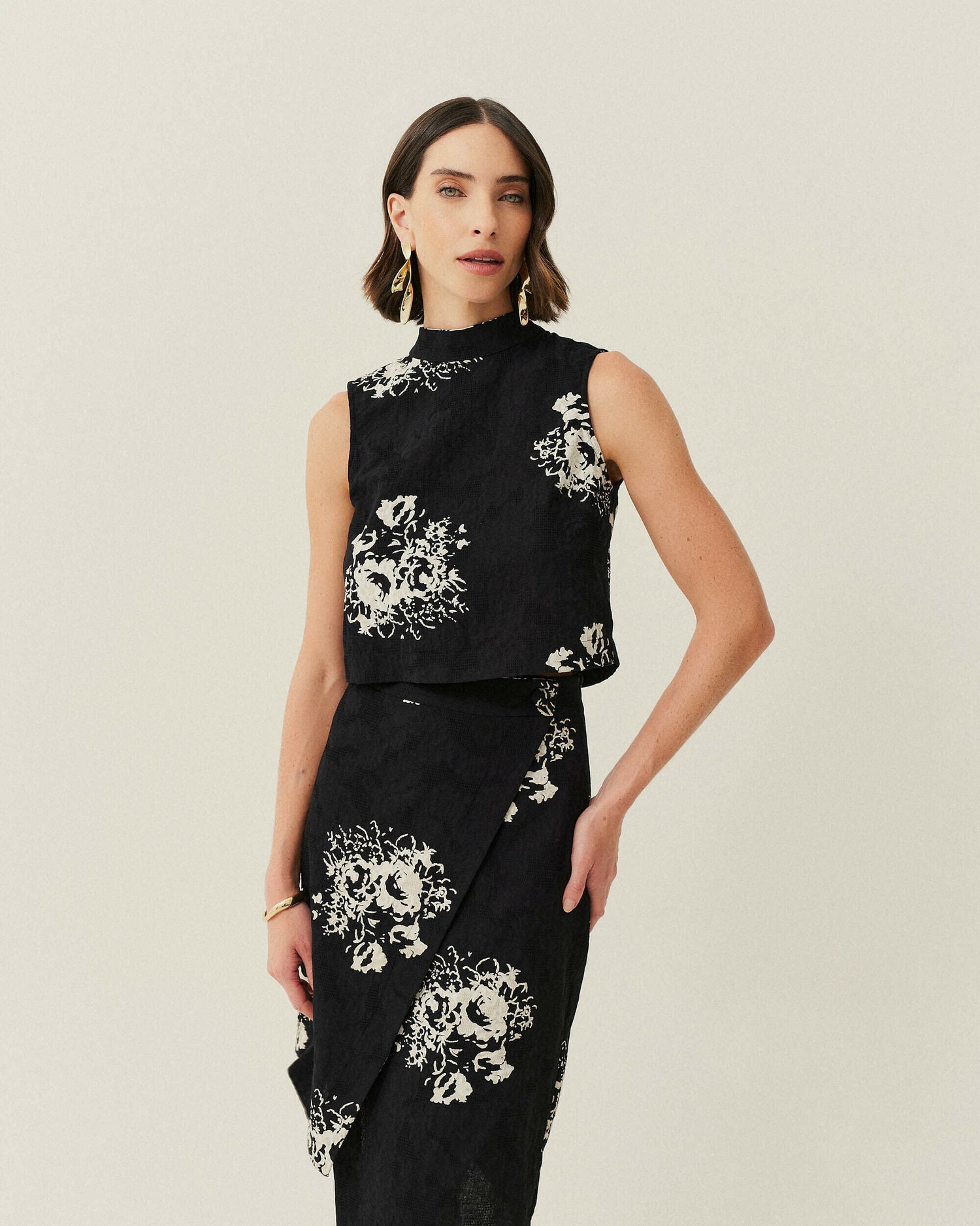 BLUSA CROPPED ESTAMPADO — foto 18