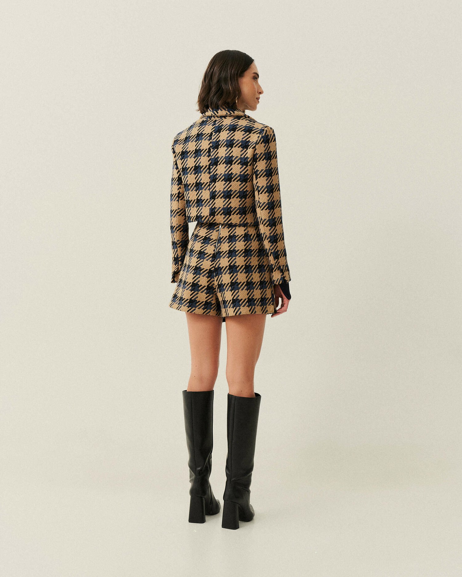 CASAQUETO CURTO TWEED — foto 9