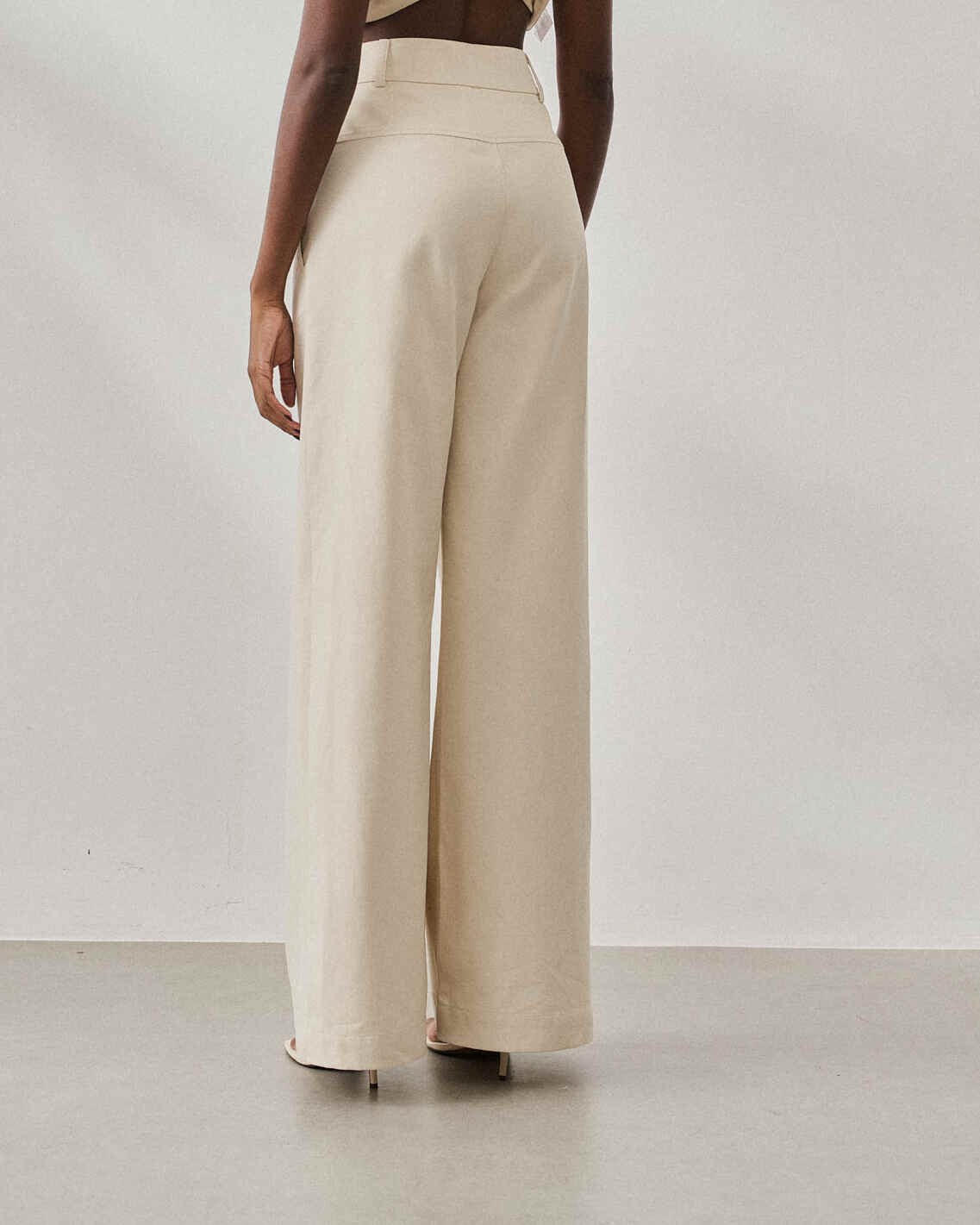 CALCA PANTALONA COM NERVURAS — foto 12