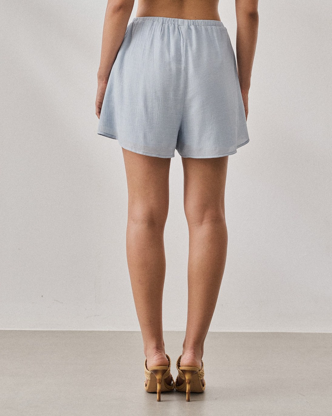 SHORTS VISCOSE COM ELASTICO — foto 11