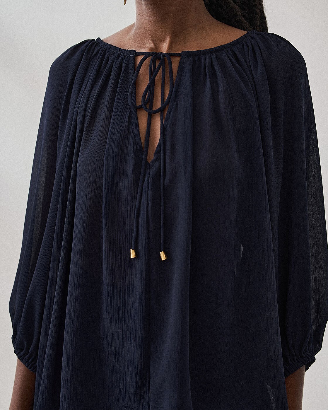 BLUSA FRANZIDA COM TRANSPARENCIA — foto 11