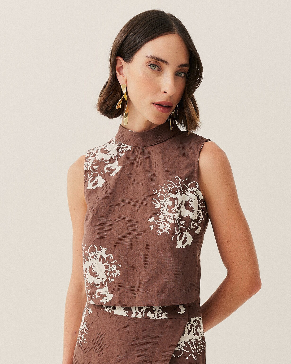 BLUSA CROPPED ESTAMPADO — foto 10