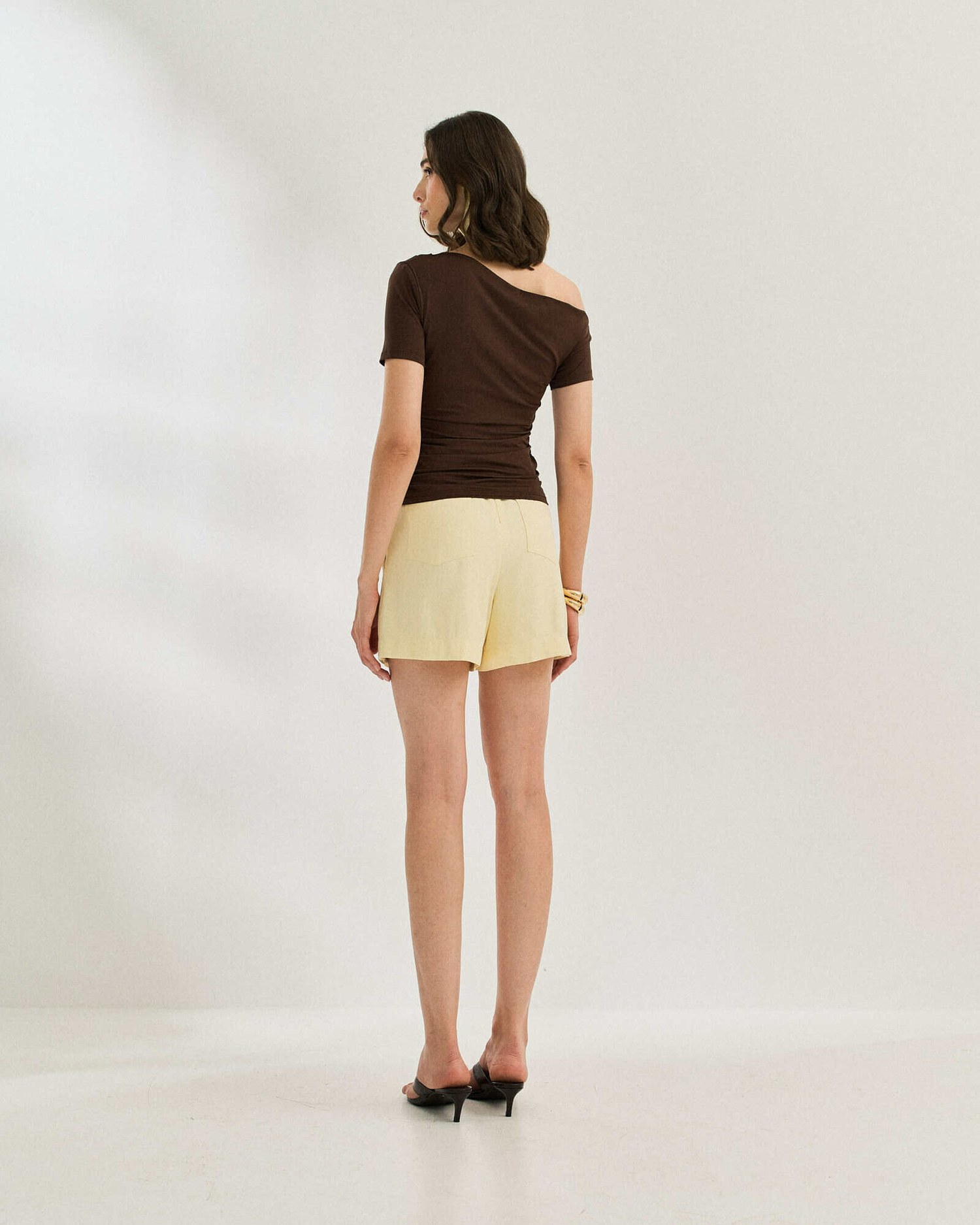 BLUSA OMBRO ASSIMETRICO — foto 12