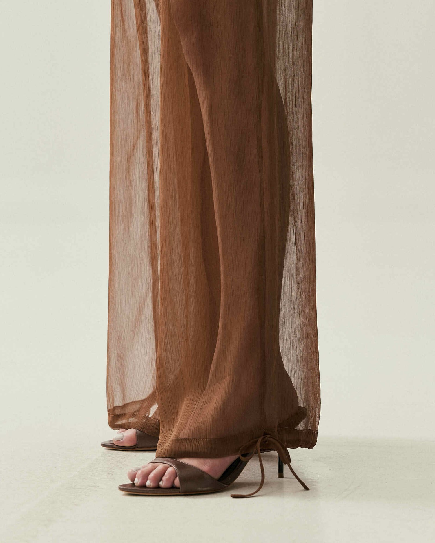 CALCA ALADDIN COM TRANSPARENCIA — foto 21