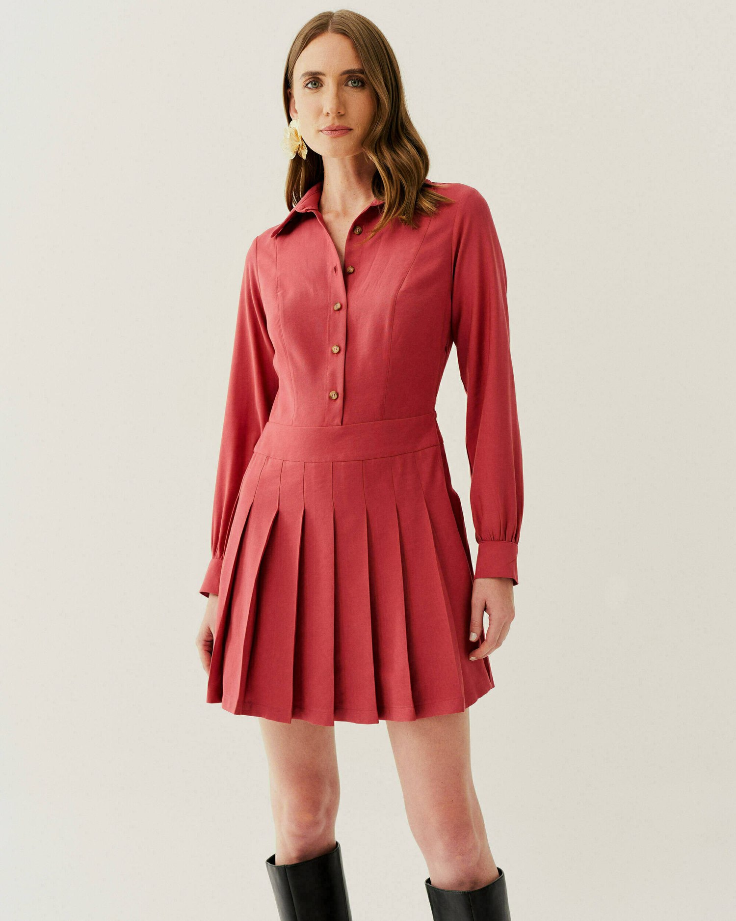 VESTIDO CURTO SAIA PLISSADA — foto 20