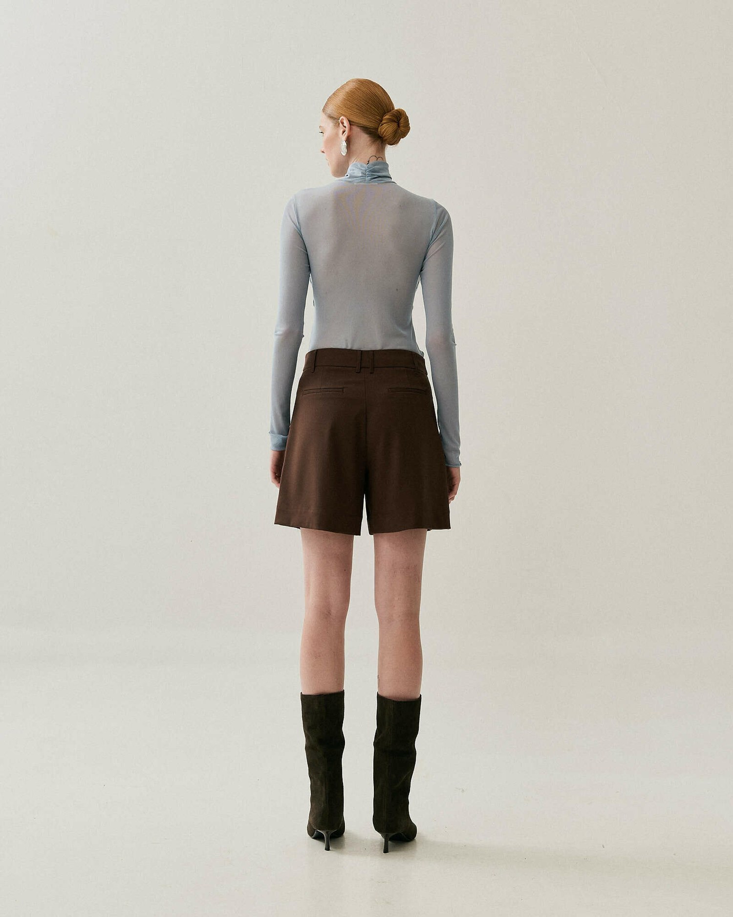 SHORTS CURTO ALFAIATARIA — foto 19
