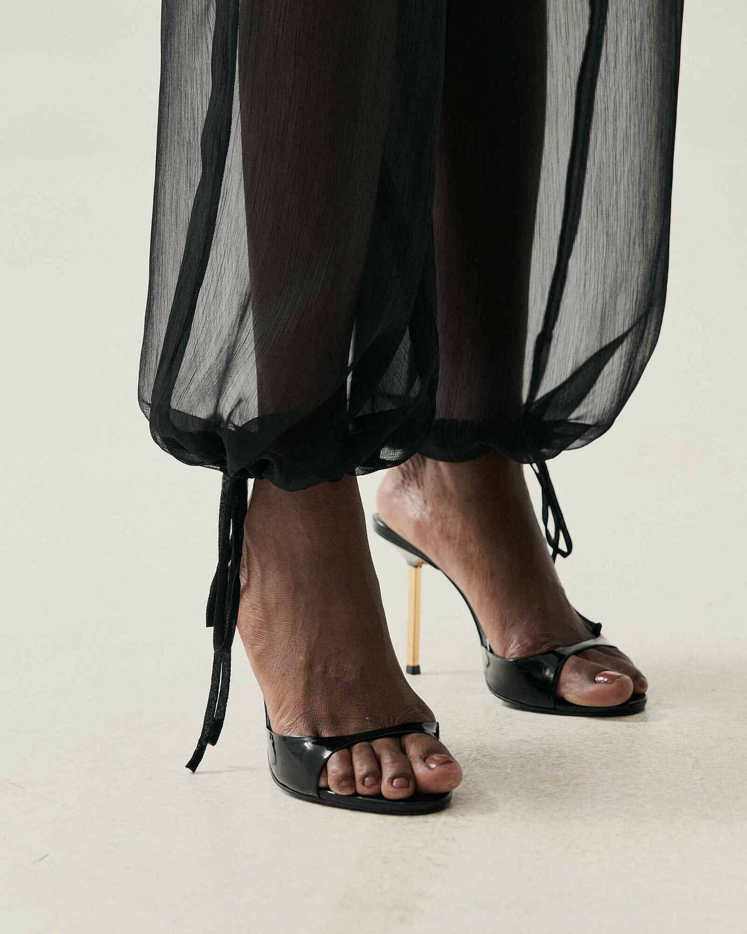 CALCA ALADDIN COM TRANSPARENCIA — foto 11