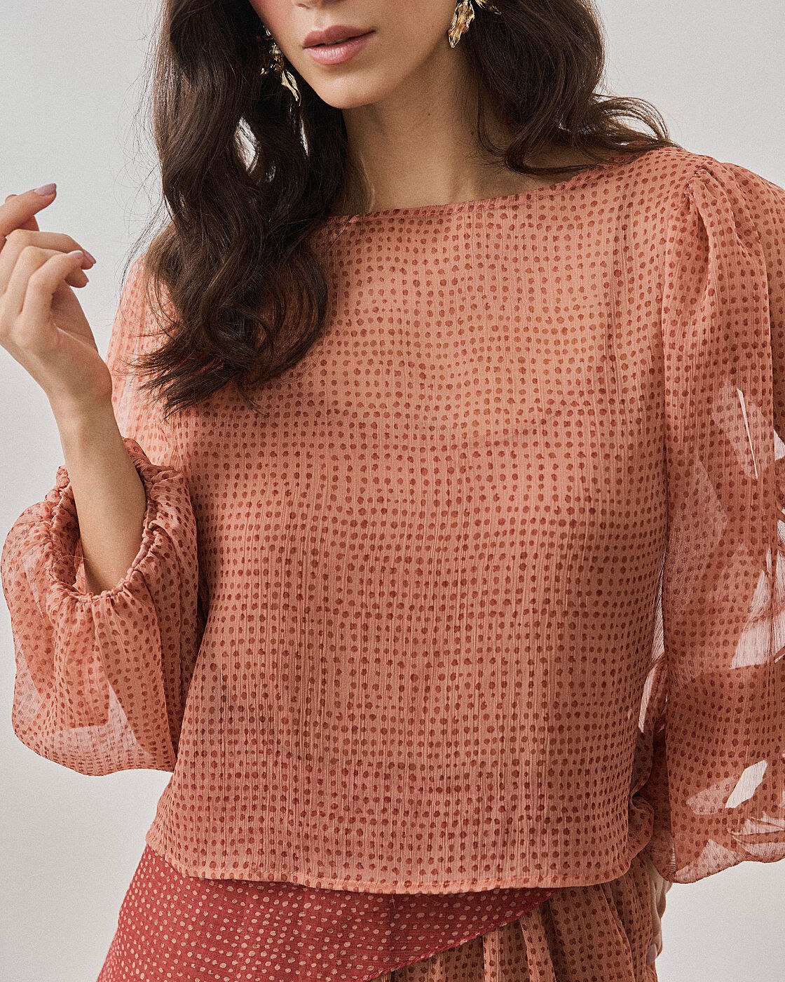BLUSA DE POA COM MANGA BUFANTE — foto 11