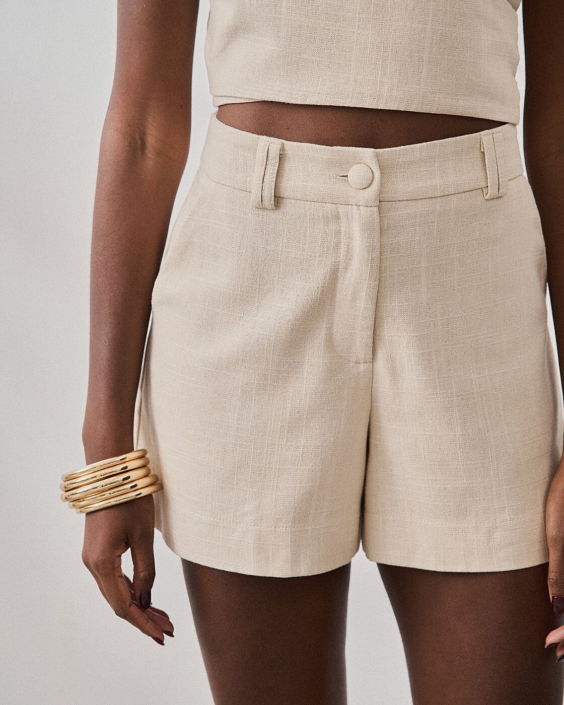 SHORTS DE LINHO BOTAO FORRADO — foto 7