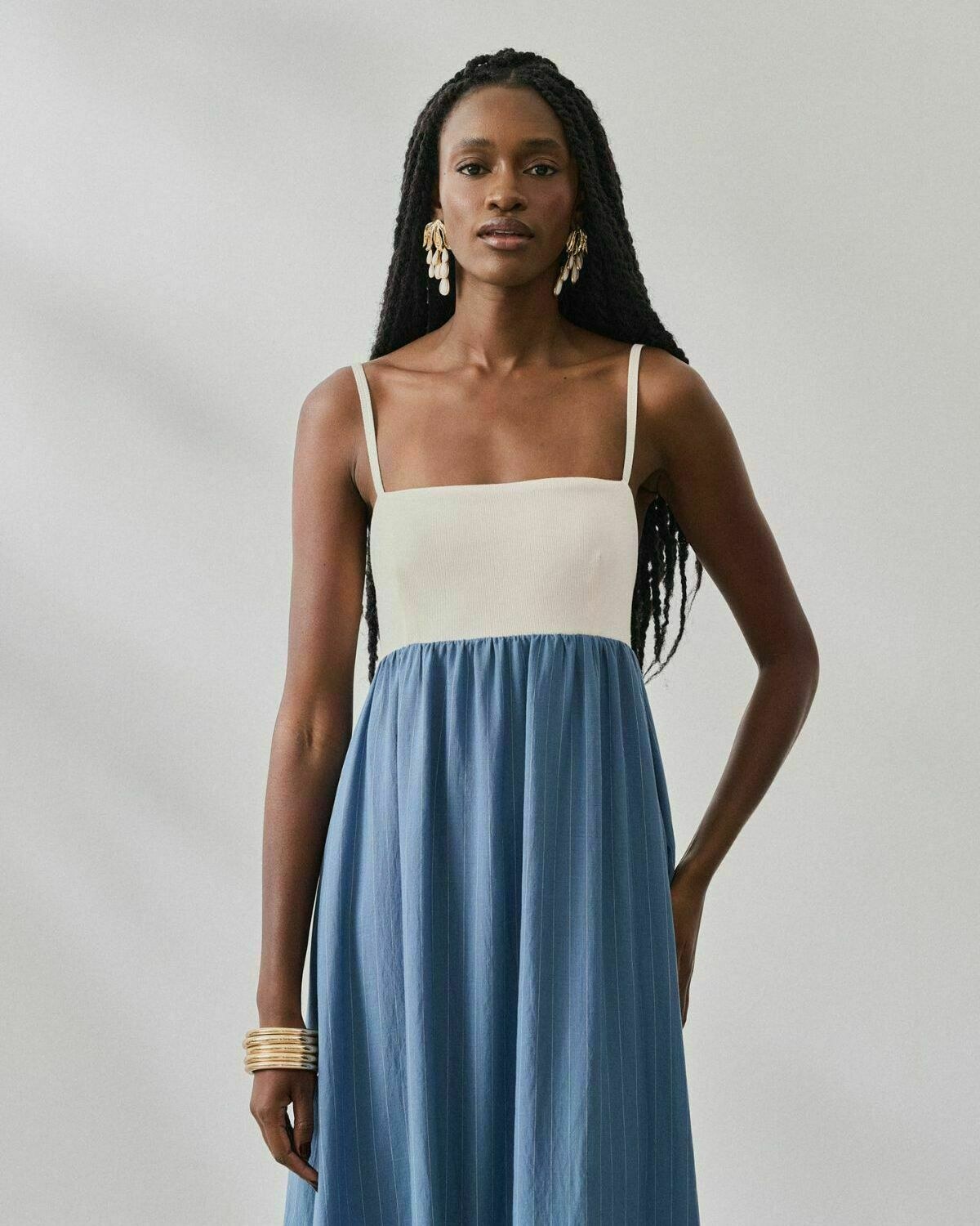 VESTIDO LISTRADO BUSTO MALHA — foto 10