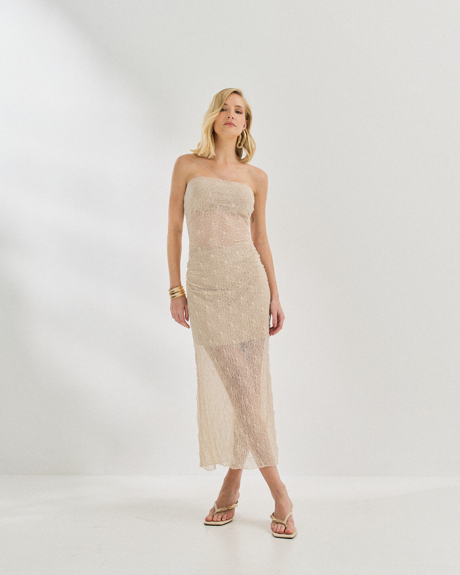 VESTIDO SEM ALCA RENDA — foto 10