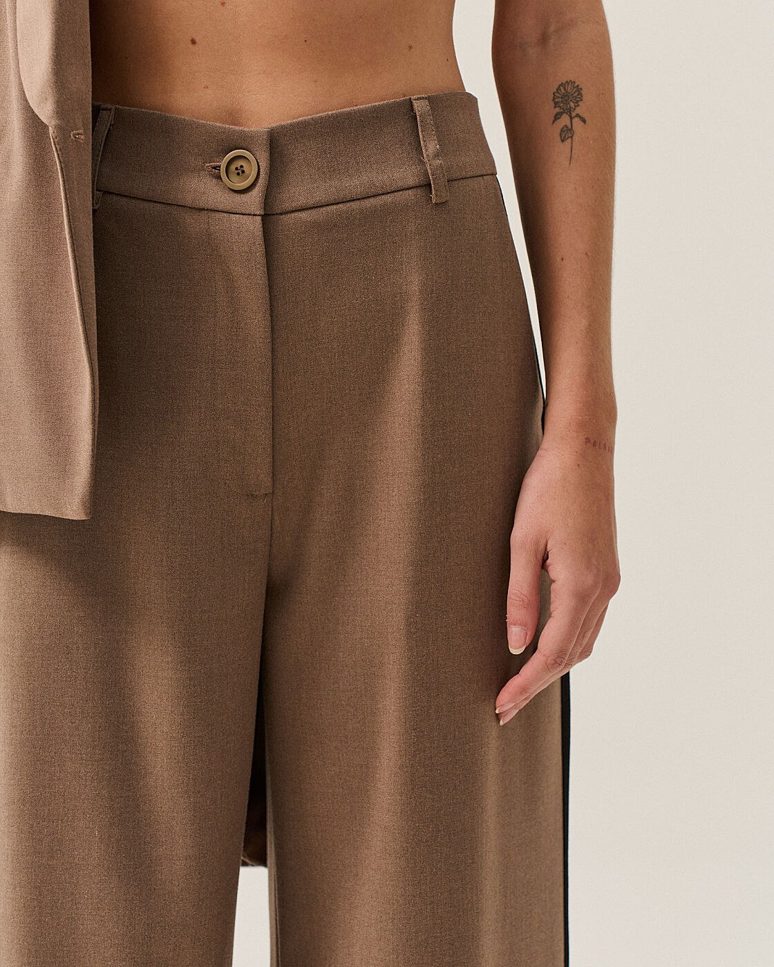 CALCA ALFAIATARIA PANTALONA LISTRA LATERAL — foto 16