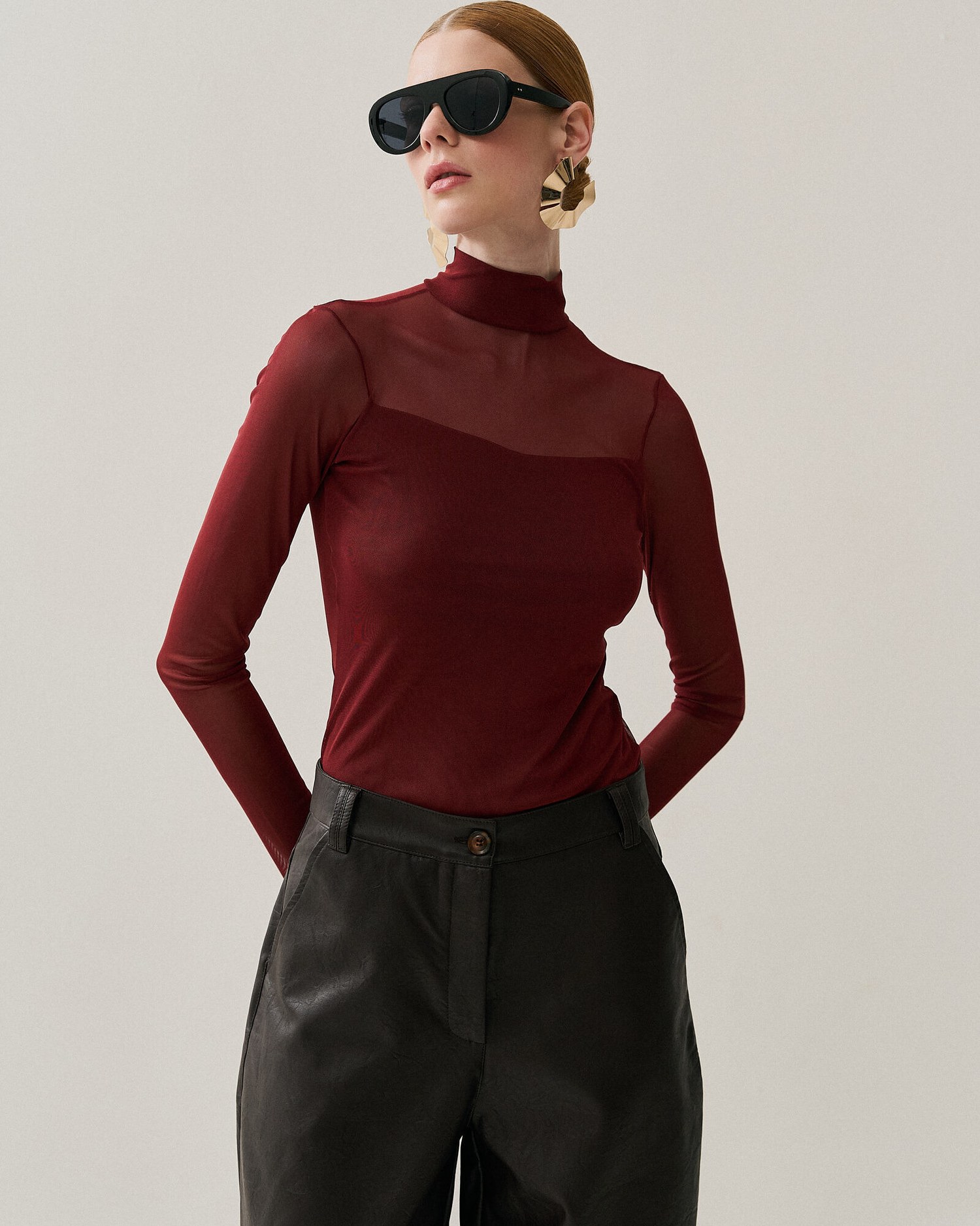 BLUSA GOLA ALTA TRANSPARENTE — foto 5