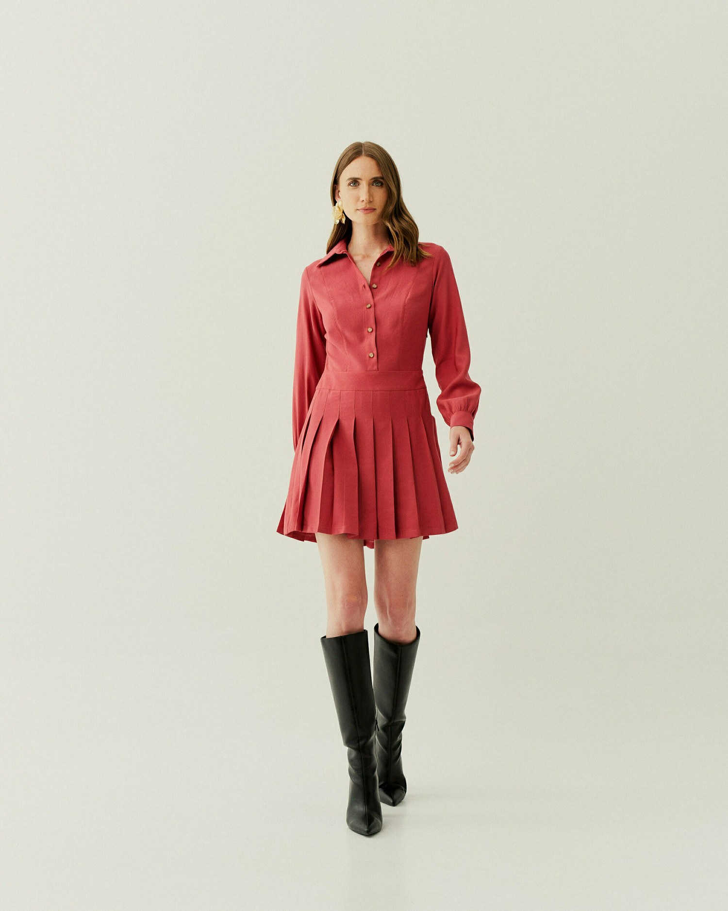VESTIDO CURTO SAIA PLISSADA — foto 23