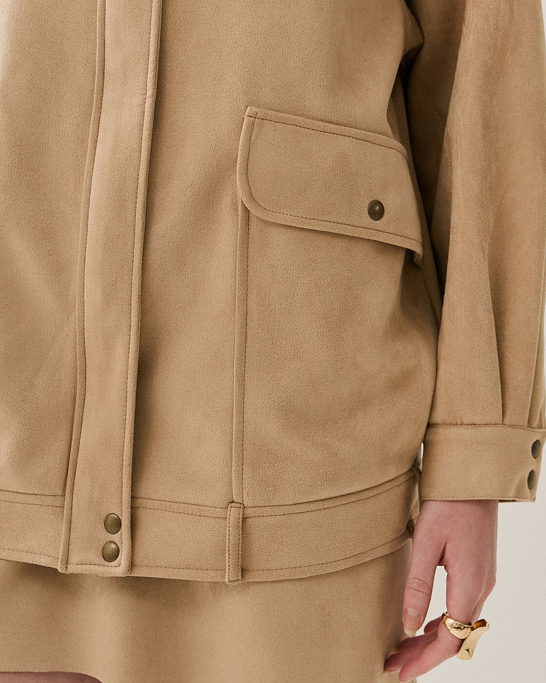 CASACO JAQUETA OVER SUEDE PESPONTADO — foto 4