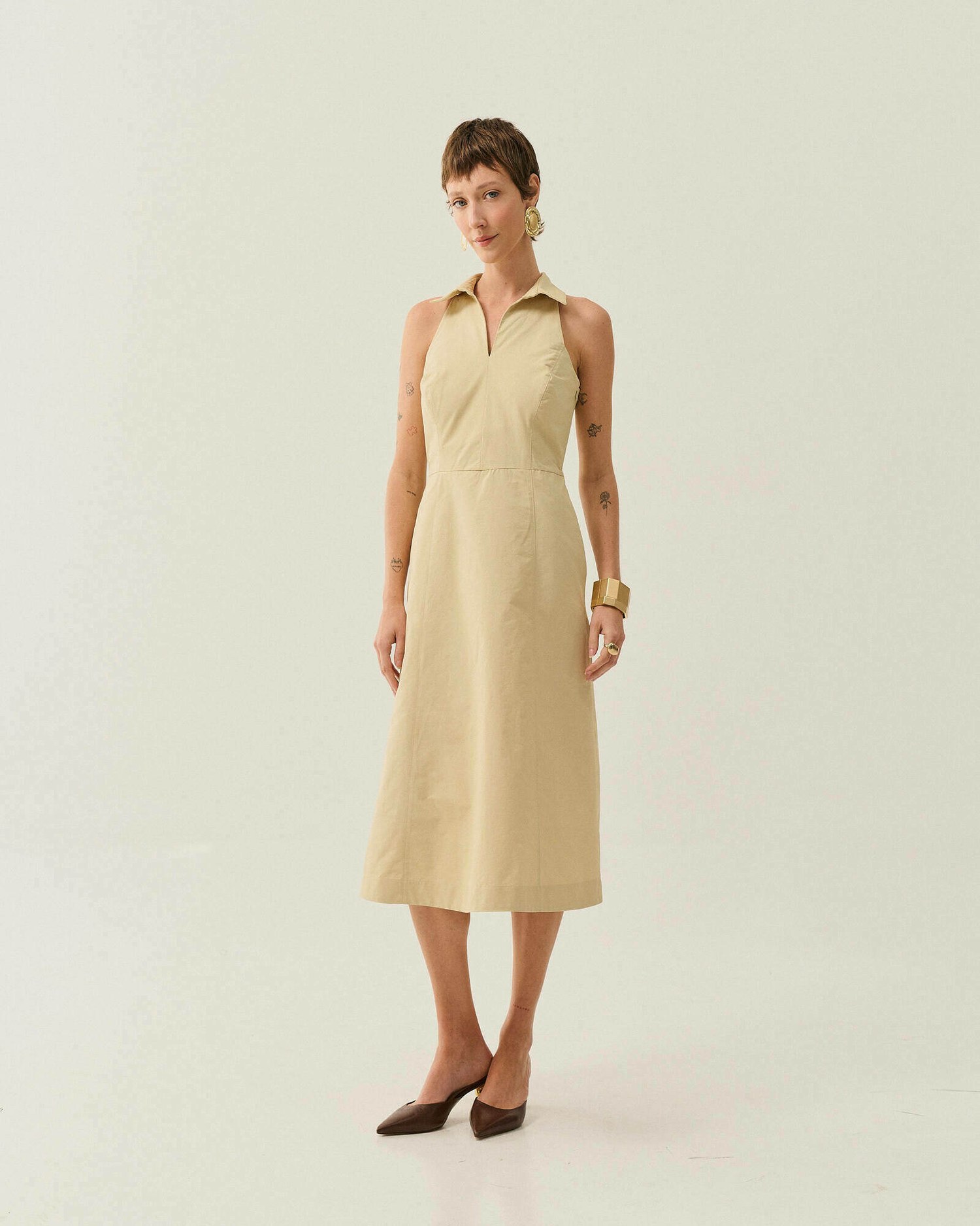 VESTIDO MIDI ALFAIATARIA ESTRUTURADO — foto 11