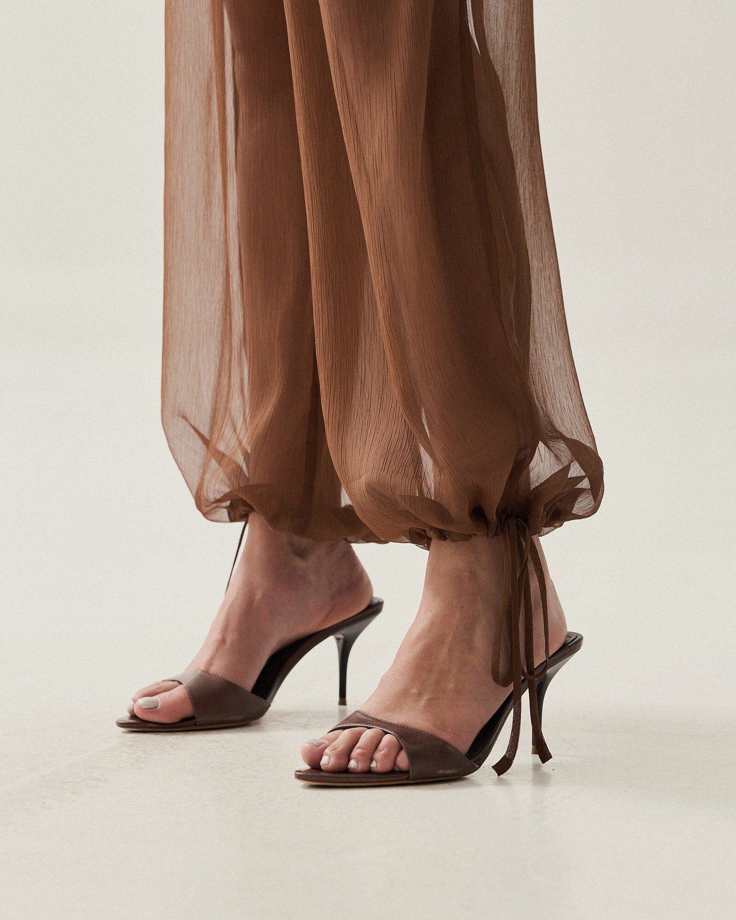 CALCA ALADDIN COM TRANSPARENCIA — foto 9