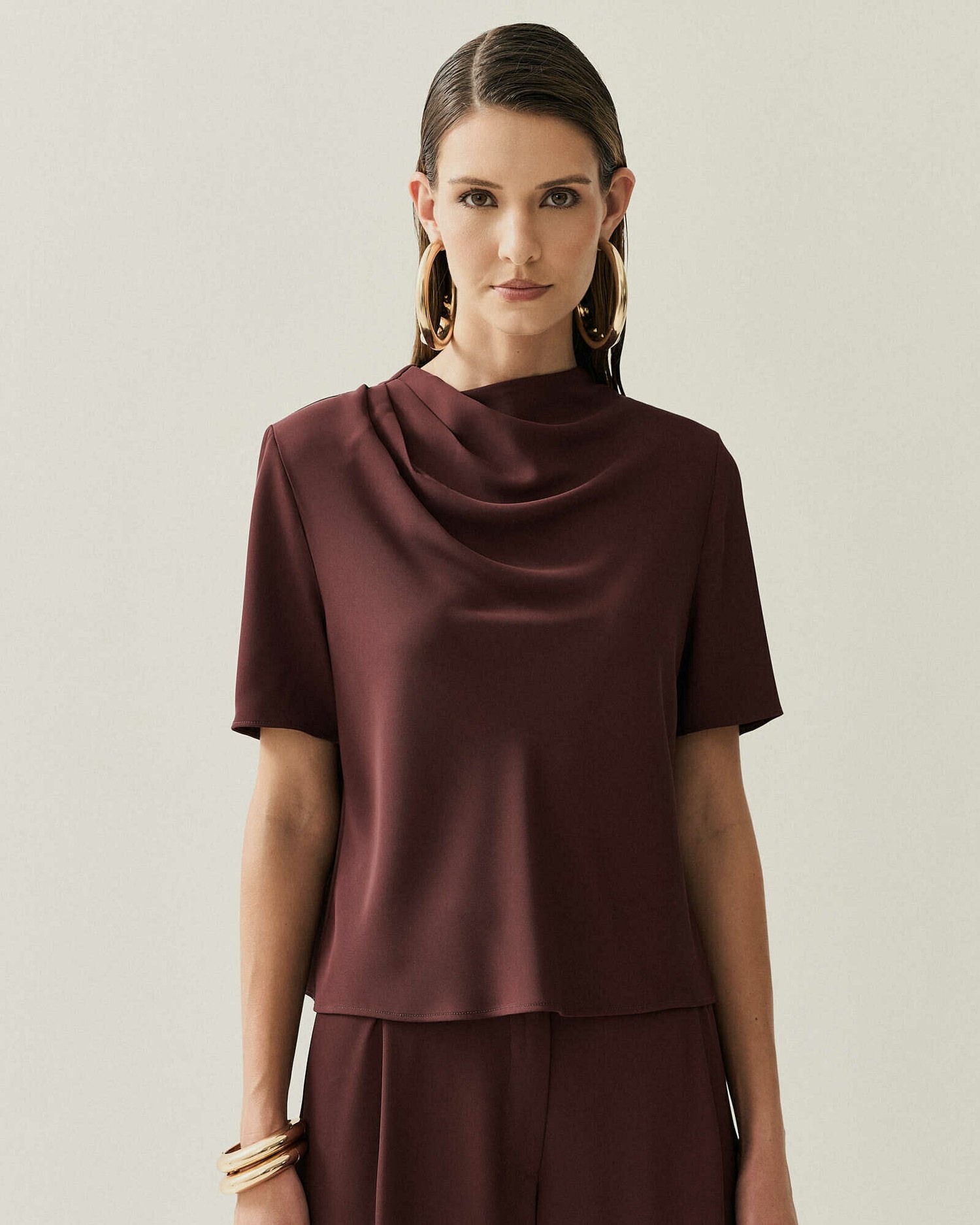 BLUSA MANGA DECOTE PREGAS