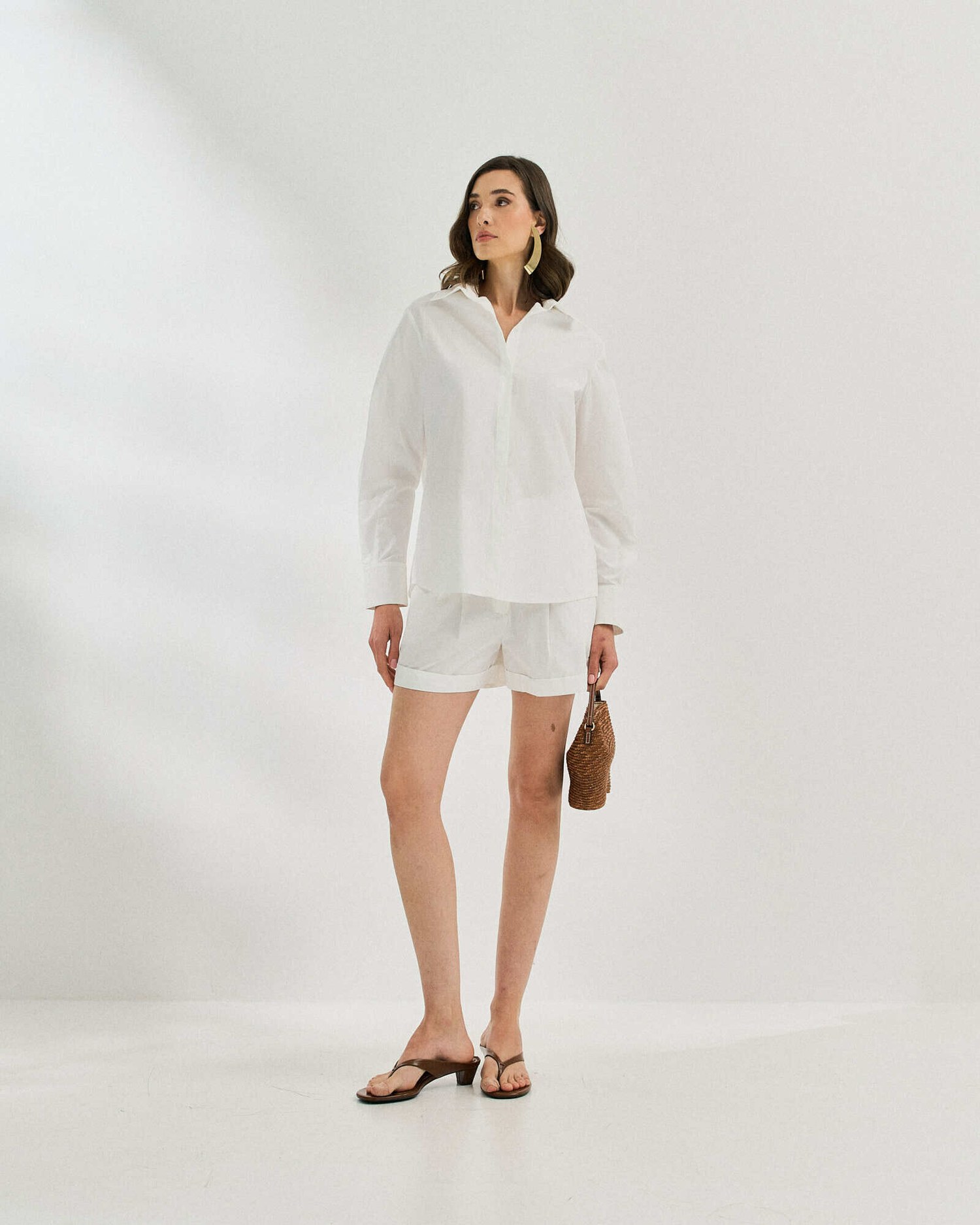 SHORTS DE ALGODAO COM PREGA DUPLA