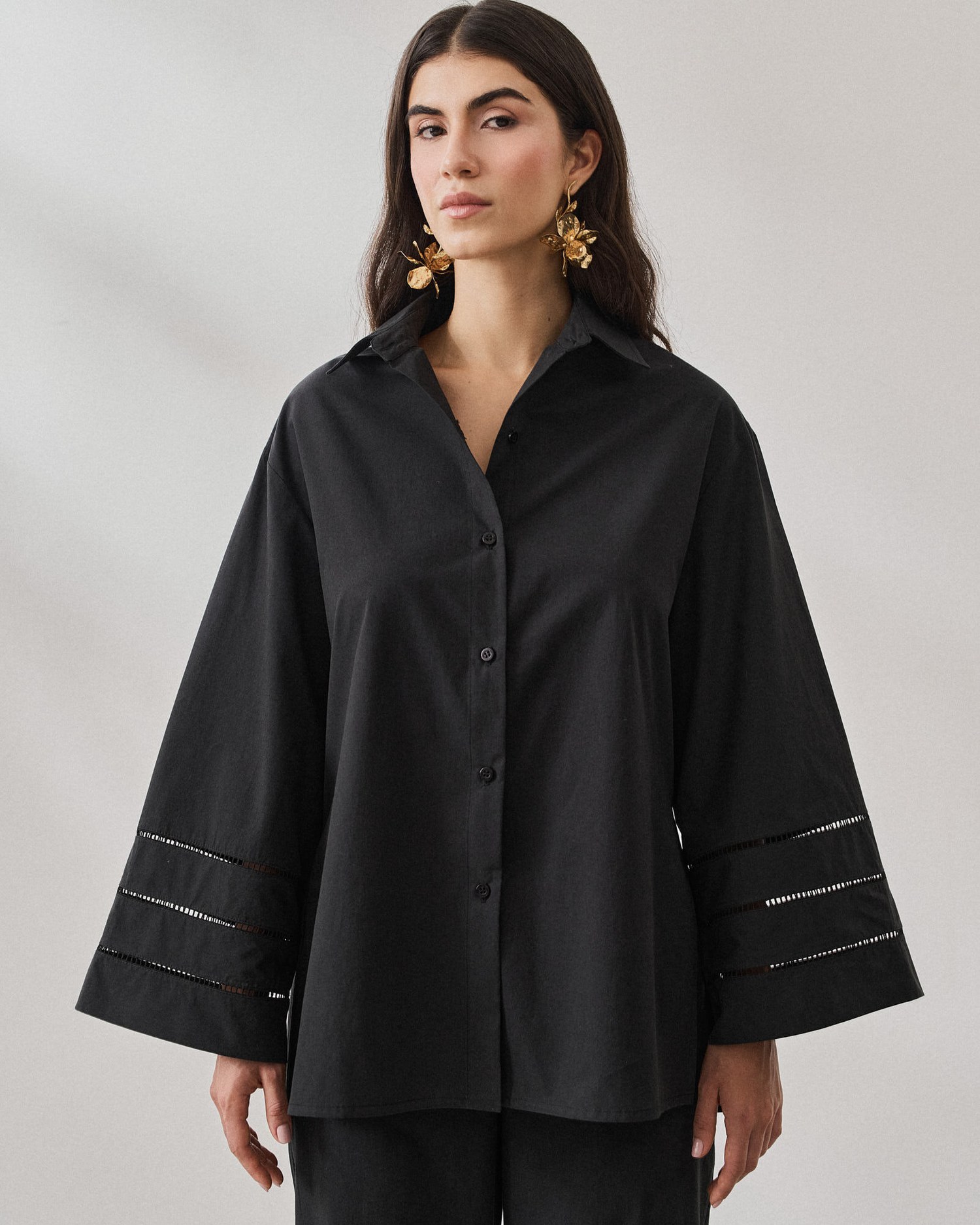 CAMISA ALGODAO DETALHE RENDA — foto 3