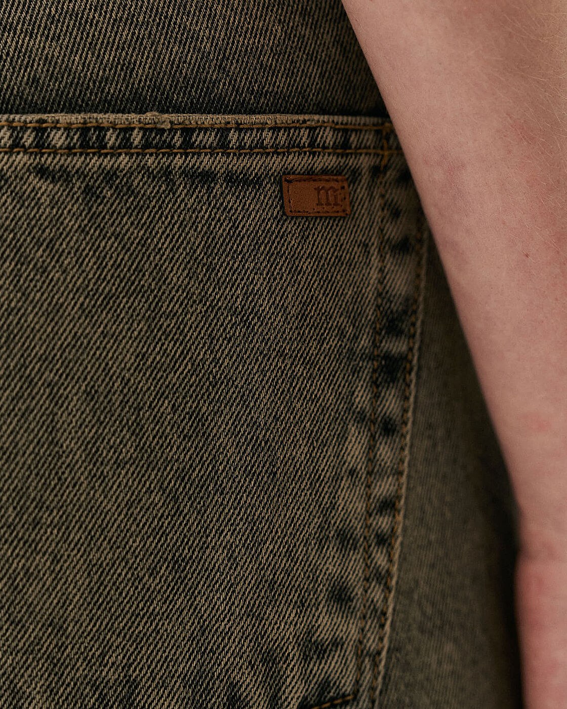 CALCA RETA JEANS — foto 9