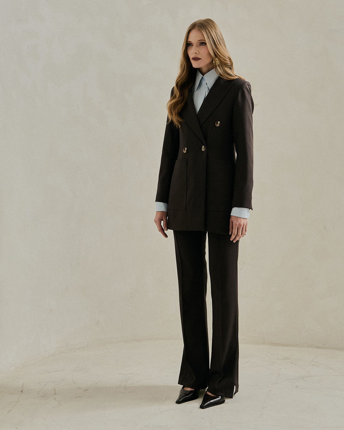 BLAZER ALONGADO BOLSO CHAPA — foto 17