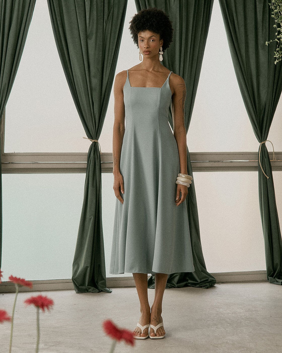 VESTIDO MIDI NESGAS — foto 3
