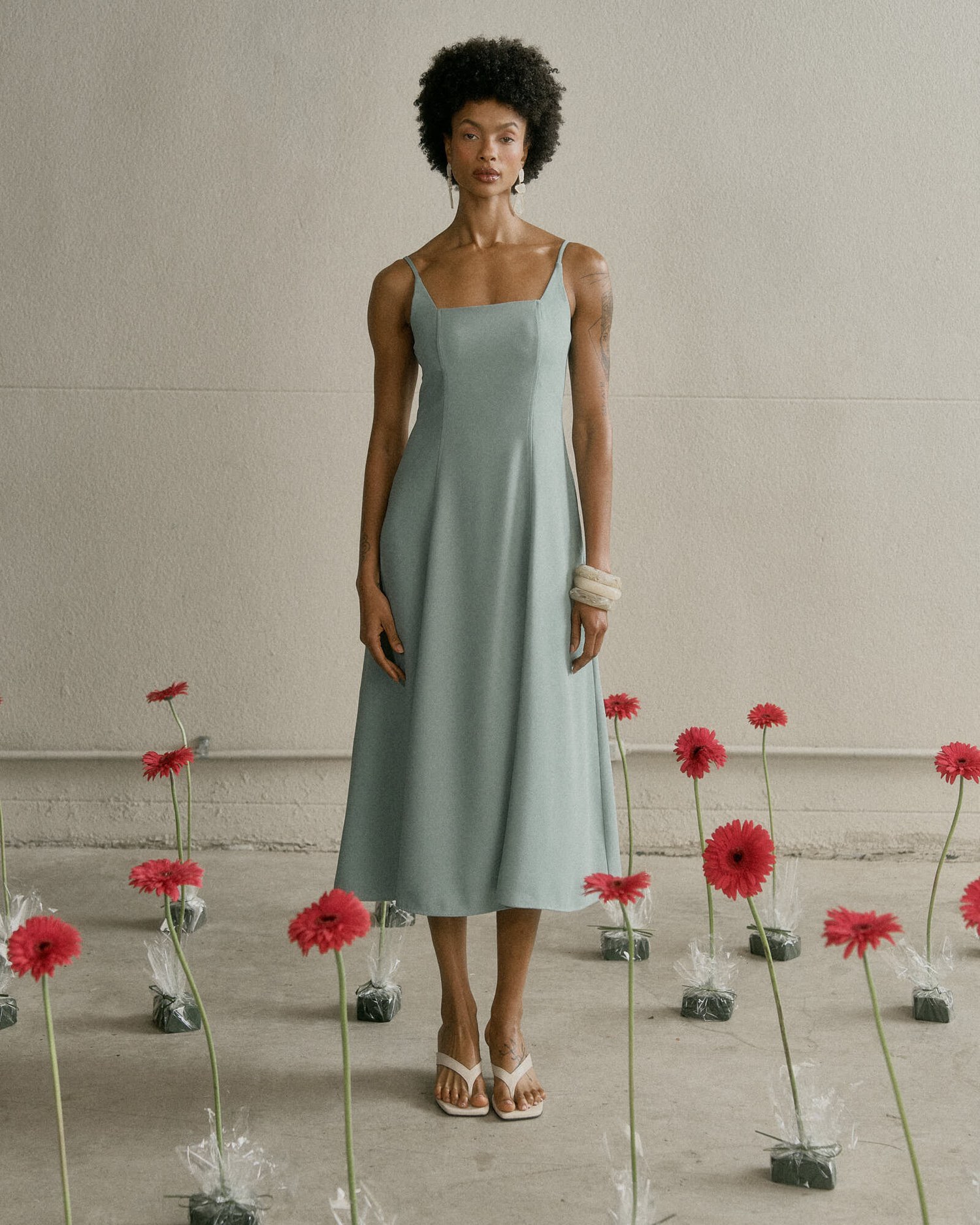 VESTIDO MIDI NESGAS — foto 12