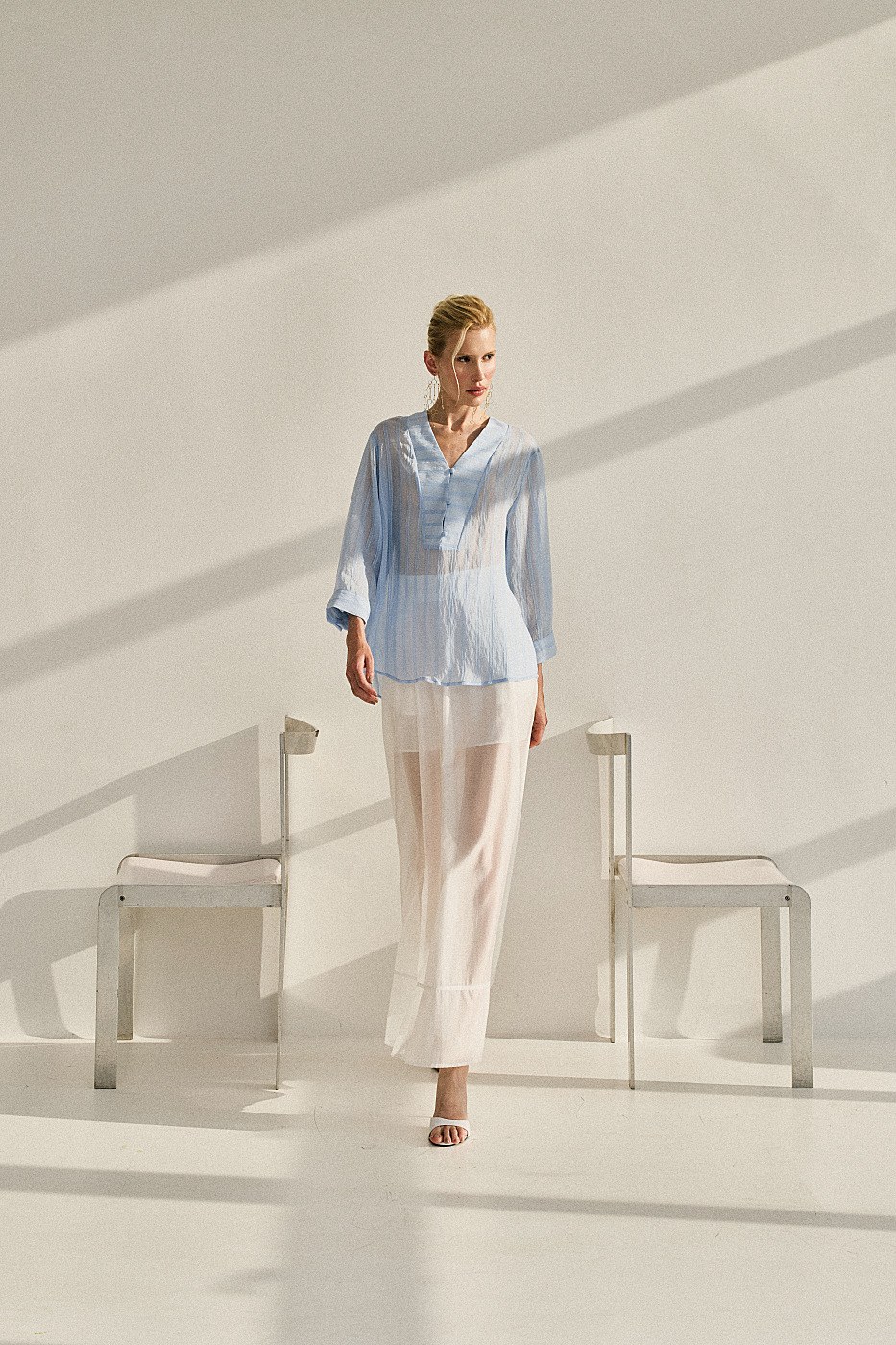BLUSA LISTRAS TRANSPARENCIA — foto 4