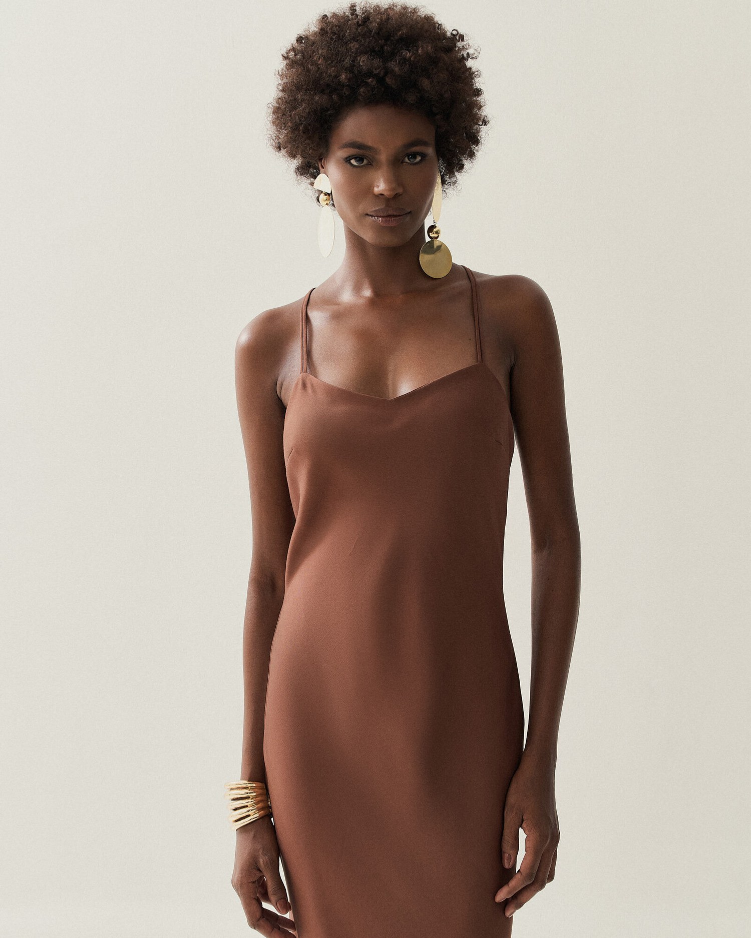 VESTIDO SLIP DRESS ALCA DUPLA — foto 18