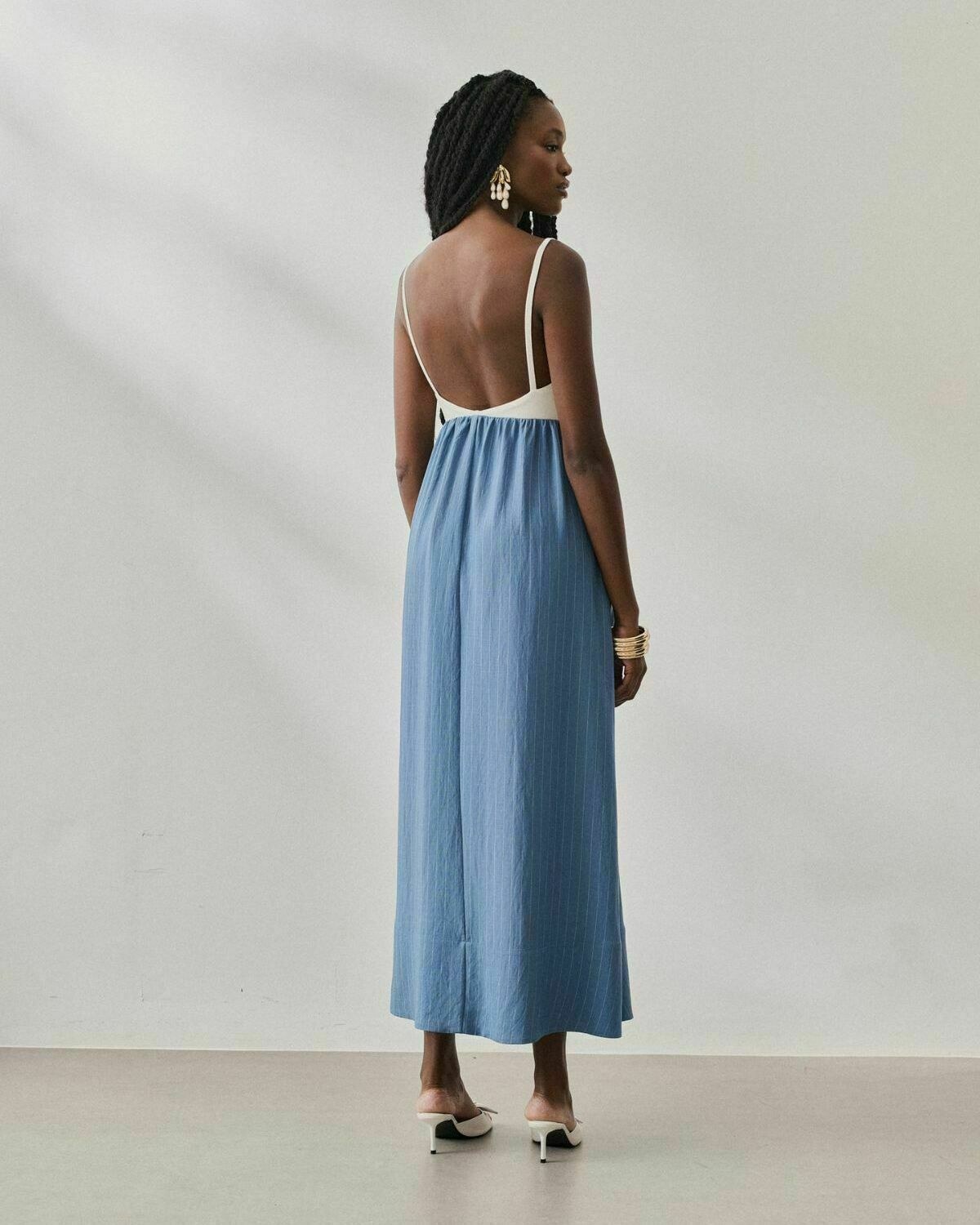 VESTIDO LISTRADO BUSTO MALHA — foto 11