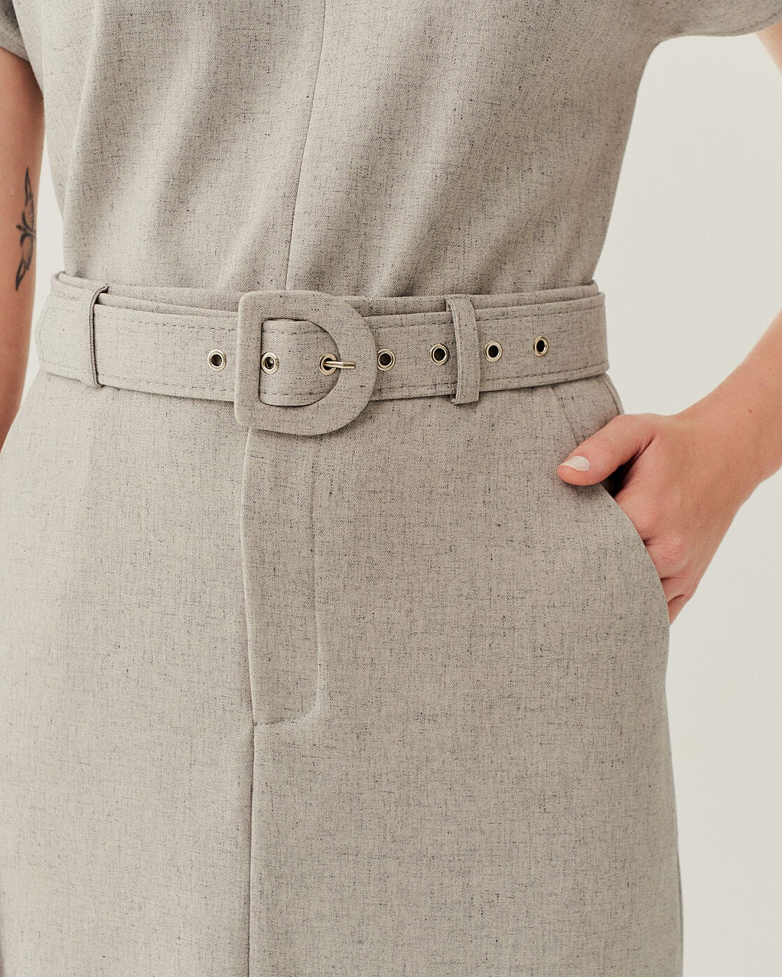 SAIA MIDI COM CINTO  FENDA FRONTAL (PROMO) — foto 6
