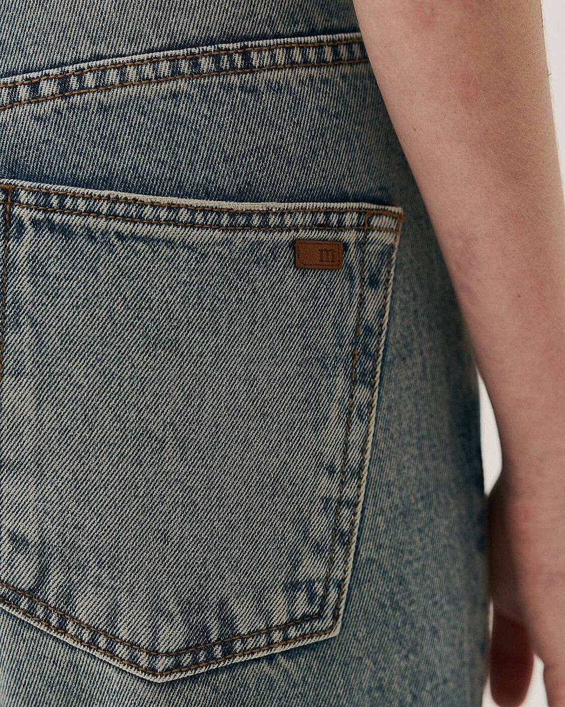 CALCA RETA JEANS — foto 4