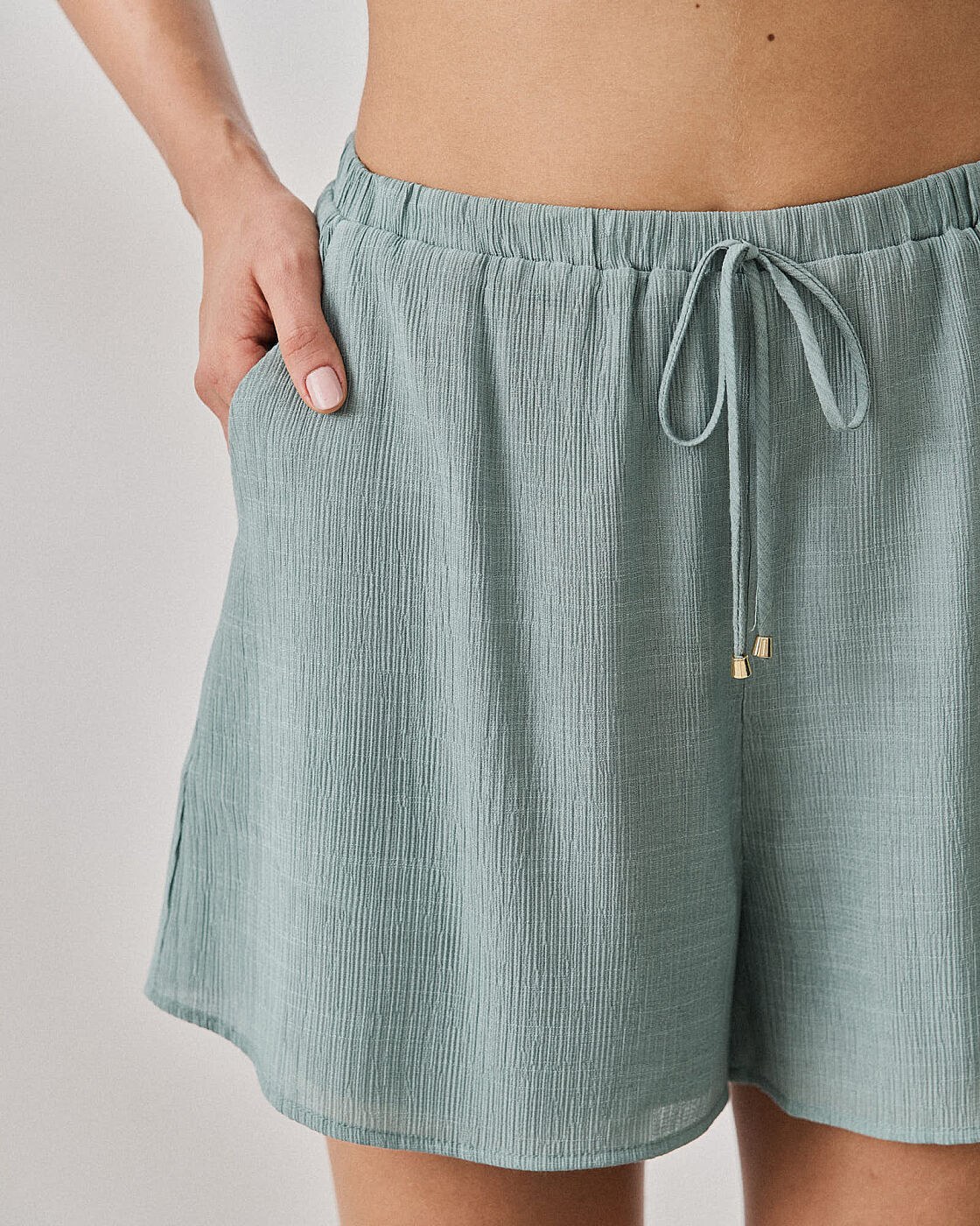 SHORTS VISCOSE COM ELASTICO — foto 17