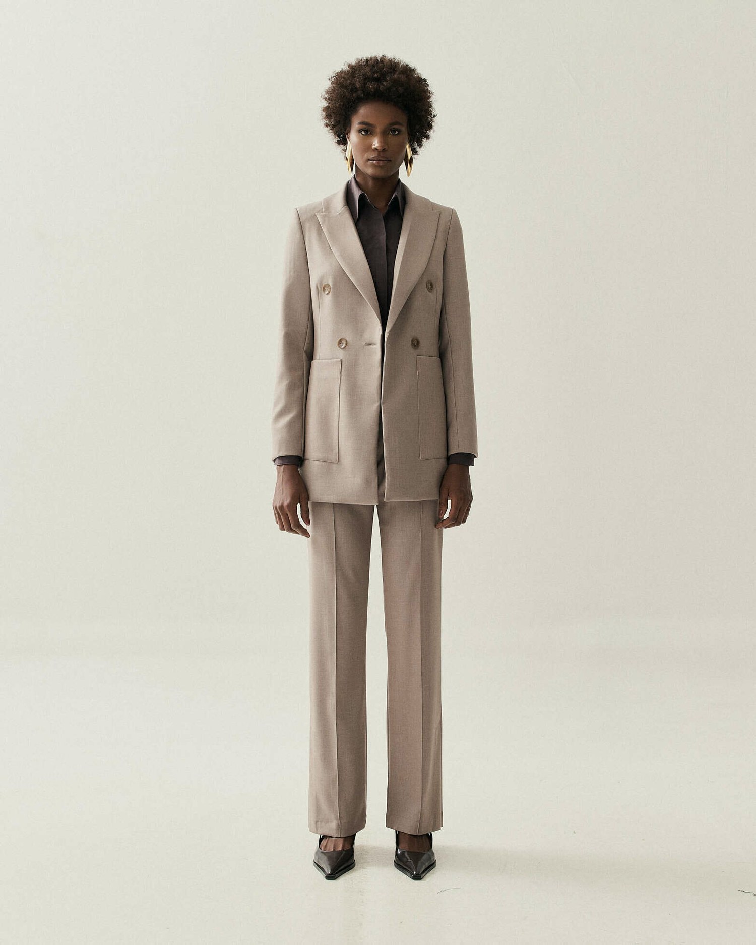BLAZER ALONGADO BOLSO CHAPA — foto 5