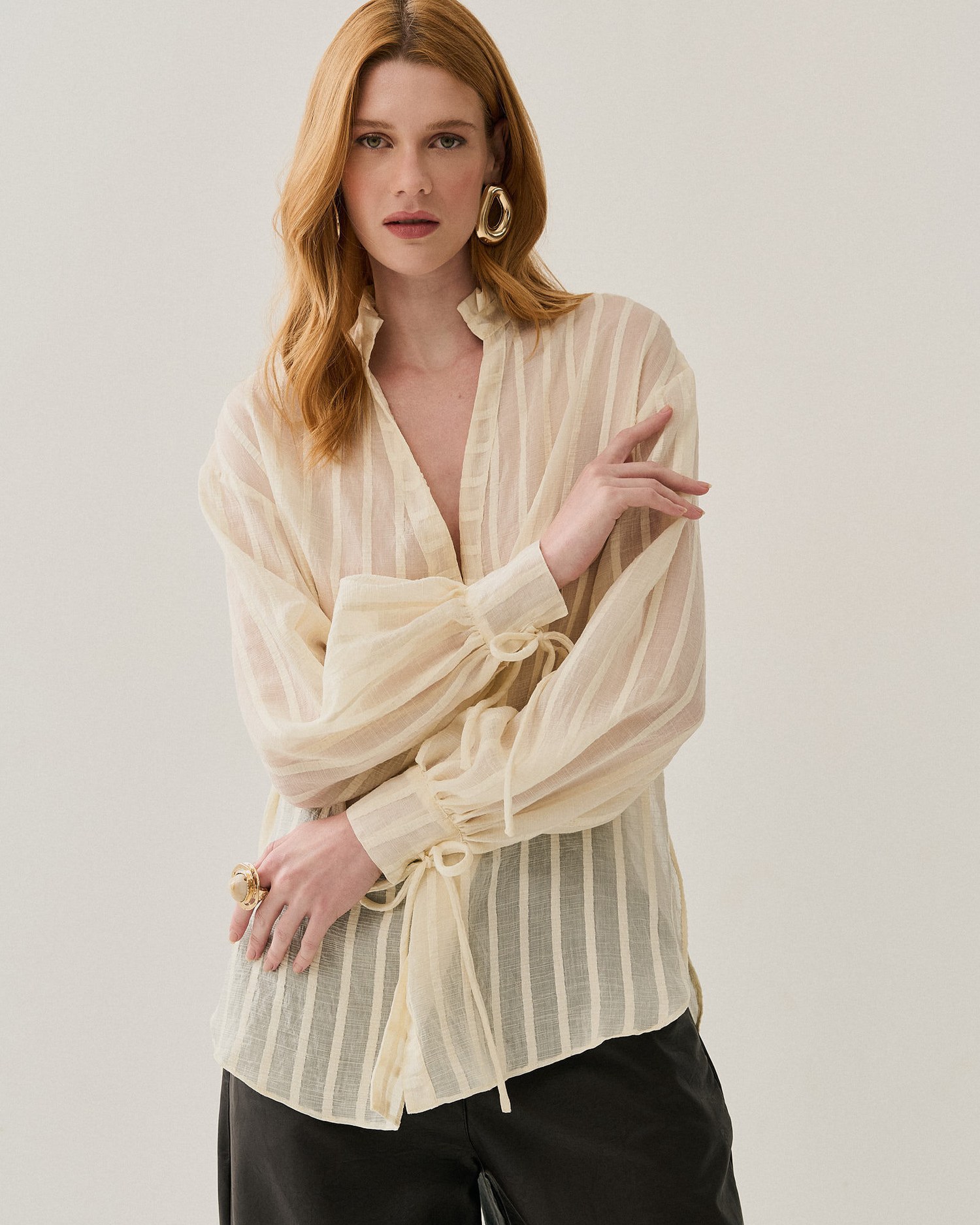 BLUSA MANGA BUFANTE COM TRANSPARENCIA — foto 10