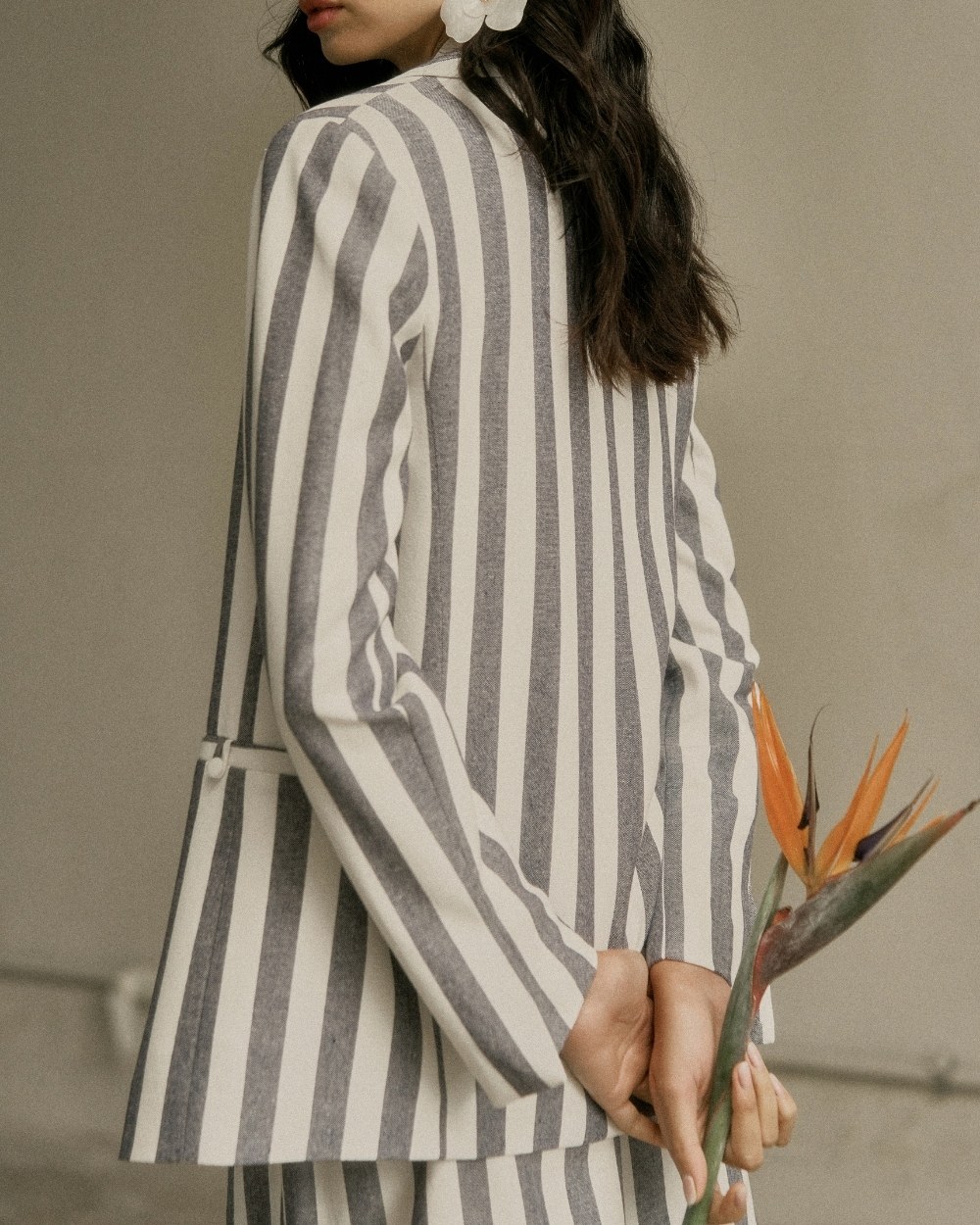 BLAZER LISTRAS ALONGADO — foto 8
