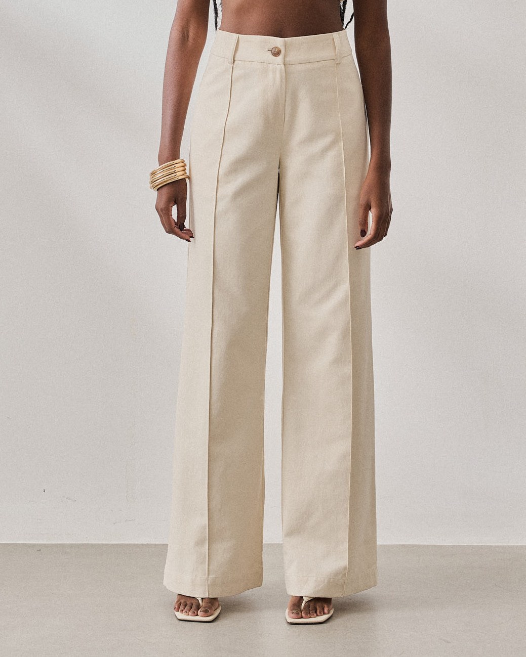 CALCA PANTALONA COM NERVURAS — foto 3