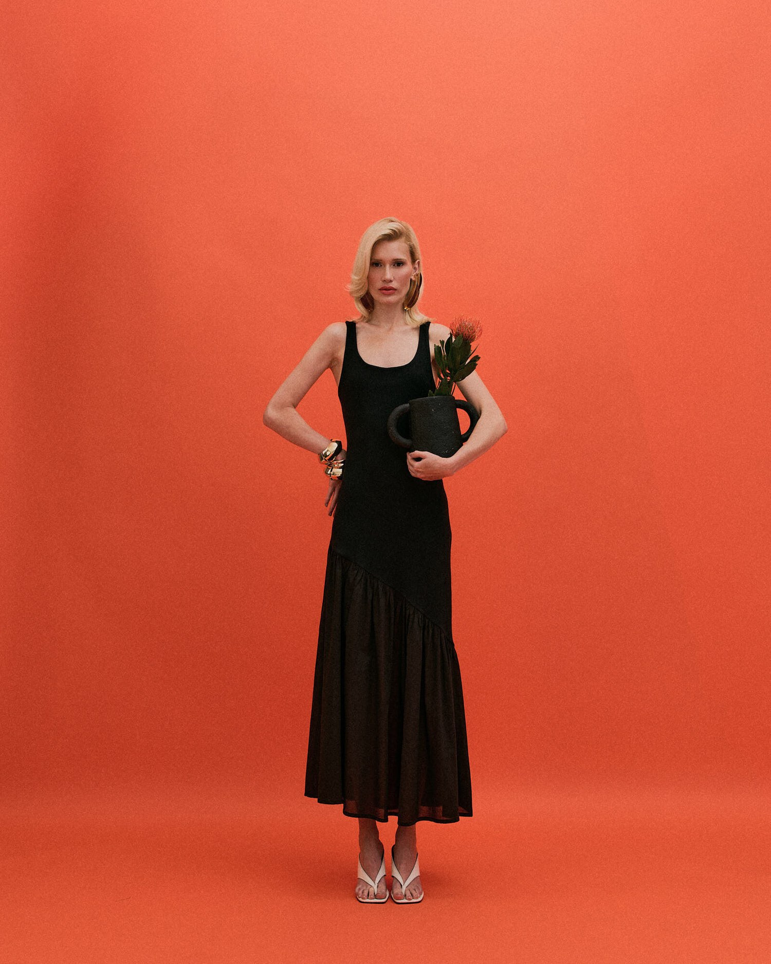 VESTIDO MIDI CANELADO BARRA — foto 8