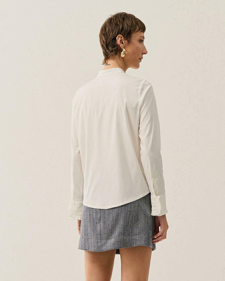 CAMISA ALGODAO GOLA FECHADA E PUNHO PLISSADO — foto 7