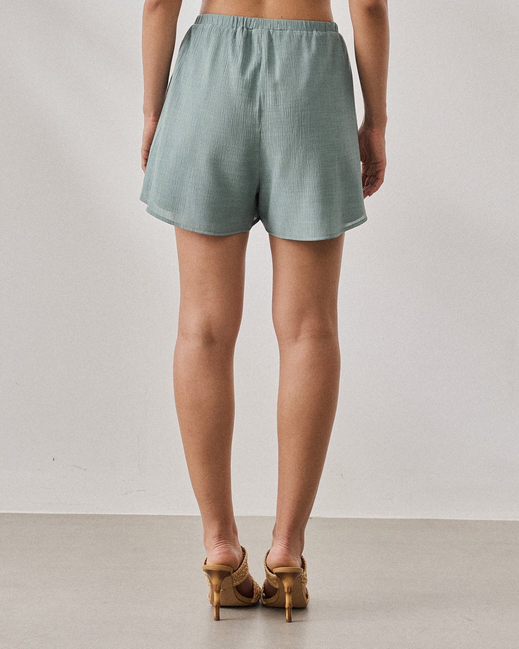 SHORTS VISCOSE COM ELASTICO — foto 5