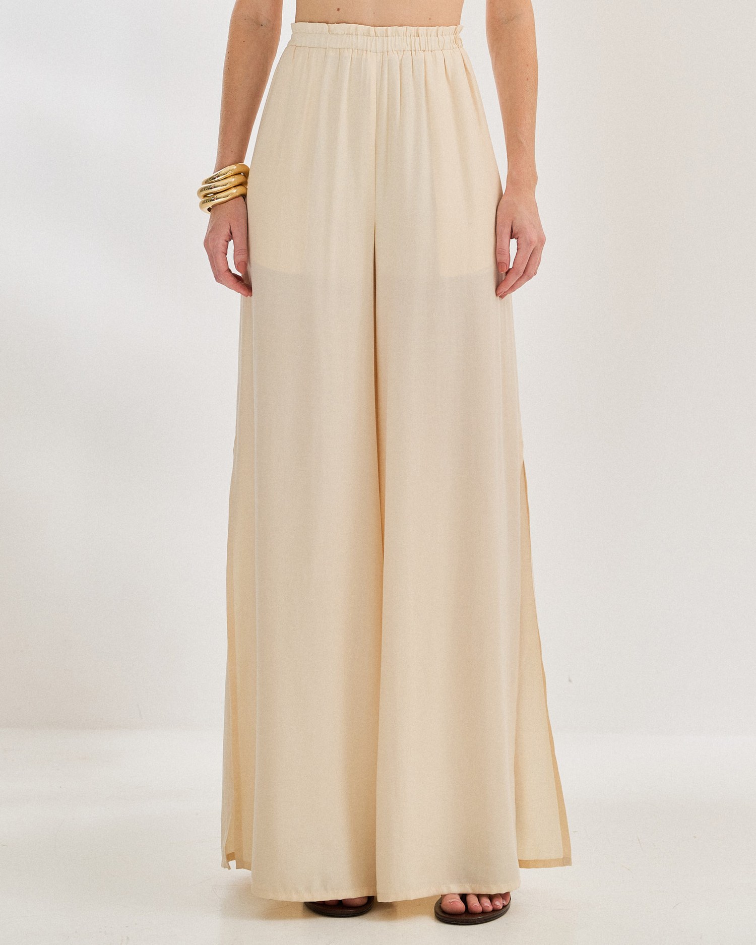 CALCA PANTALONA COM FENDA LATERAL — foto 3